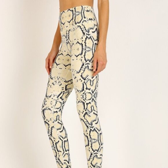 Varley Duncan Legging Yellow Snake in Small - Picture 2 of 3